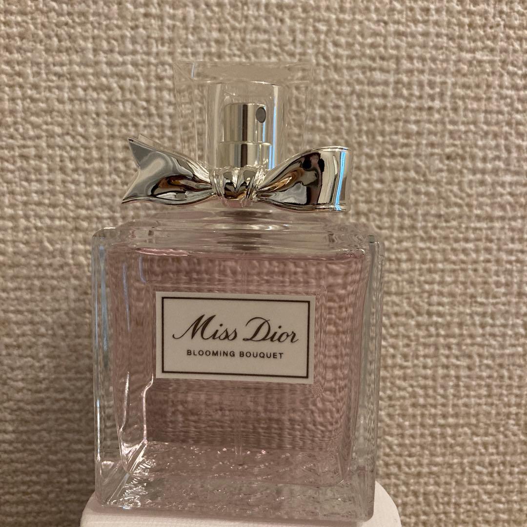 ミス ディオール ブルーミング ブーケ オードゥトワレ 100ml ミス ディオール ブルーミング ブーケ オードトワレをレビュー