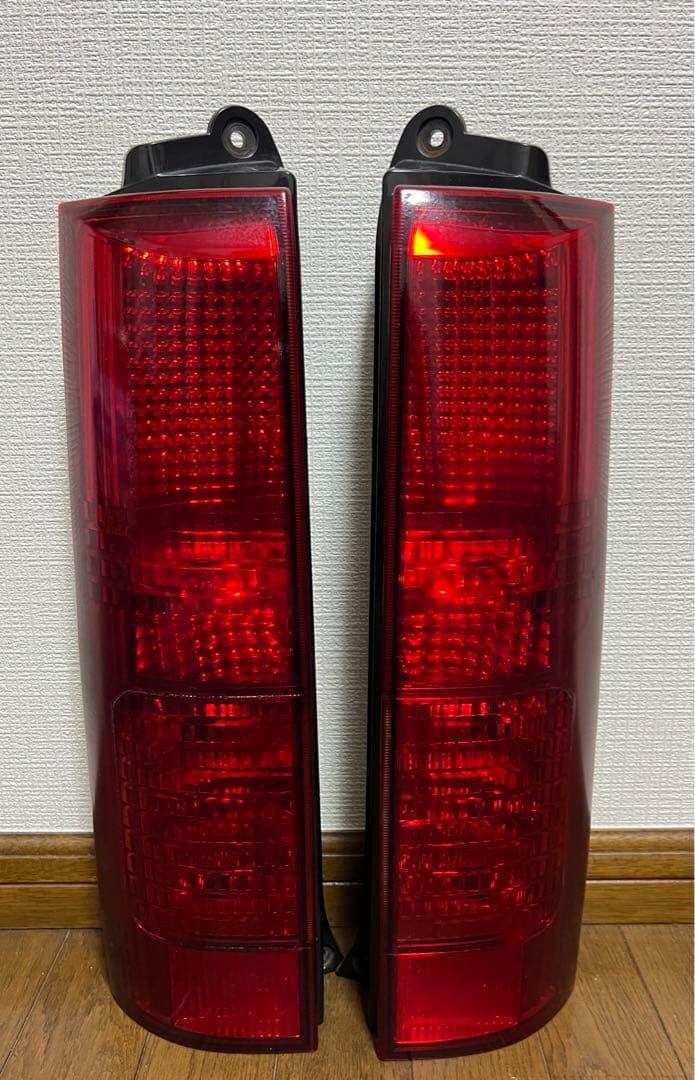 エブリィワゴン DA64W 純正 テールランプ 左右セット レッドテール加工