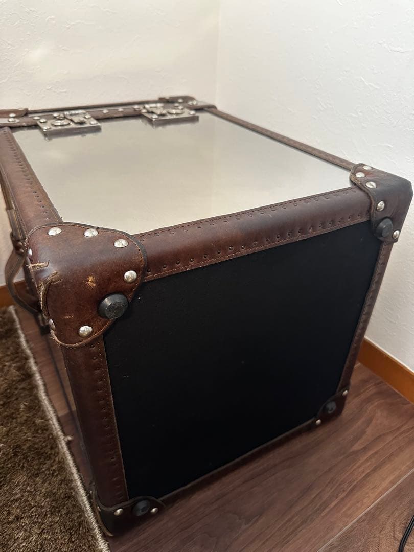 HALO】パリストランク サイドテーブル HIKAKIN - メルカリ