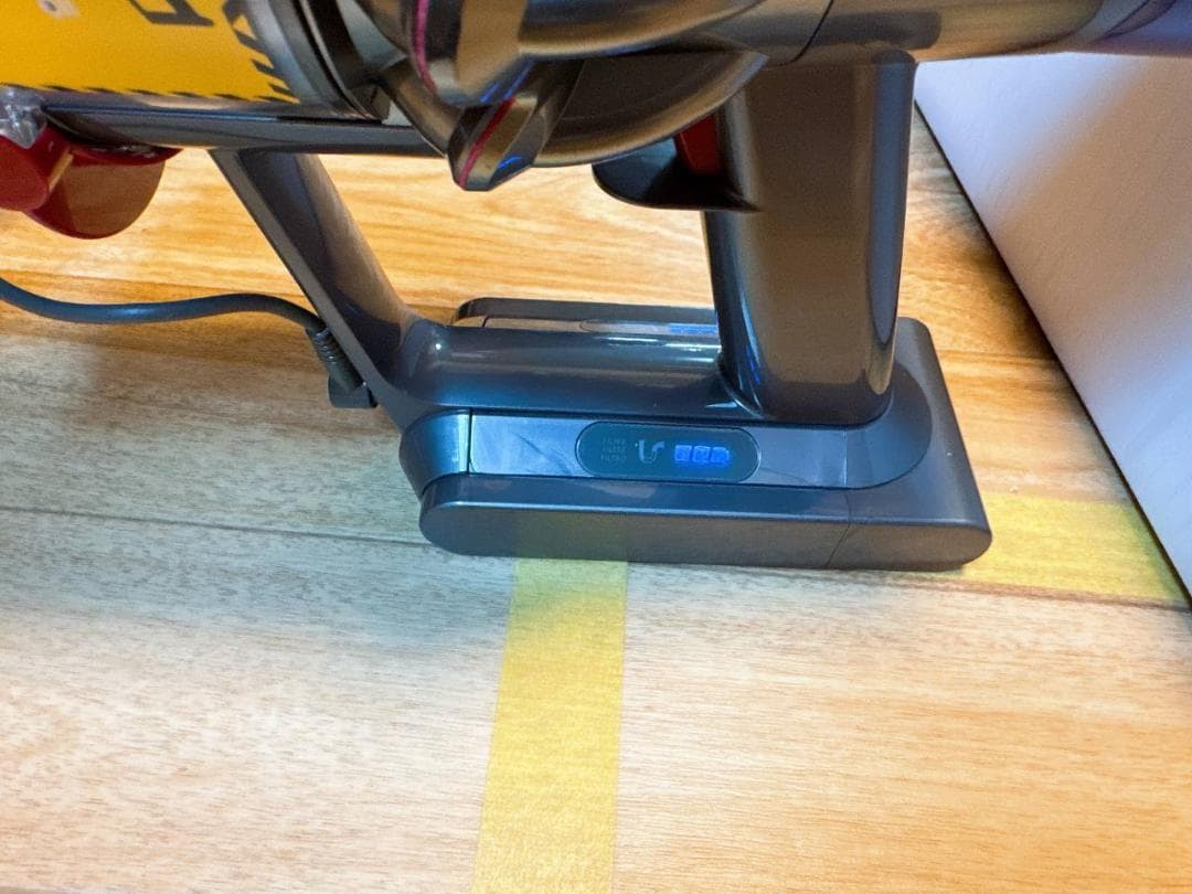 分解洗浄済】315-ダイソン dyson v10 sv12 掃除機 作動品