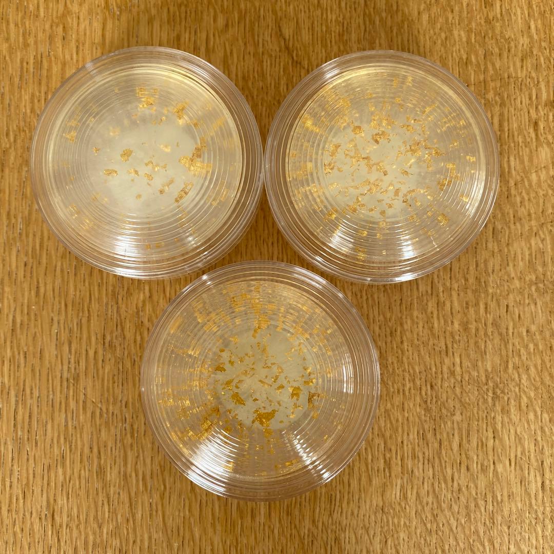 ロイヤル化粧品【ロイヤルハーブソープ】純金箔入り - メルカリ