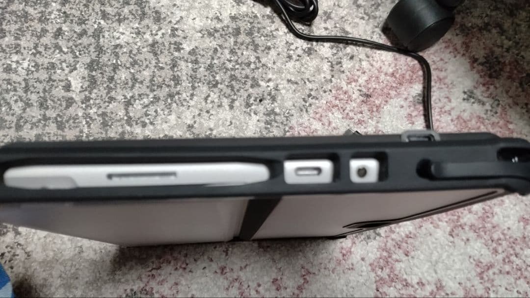 Windowsタブレット本体 surface go / 1.6GHz /4GB/SSD 64GB