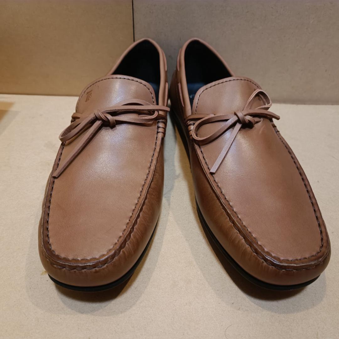 トッズ（TOD'S） イタリア製ドライビングシューズ 茶 UK8.5の通販はau