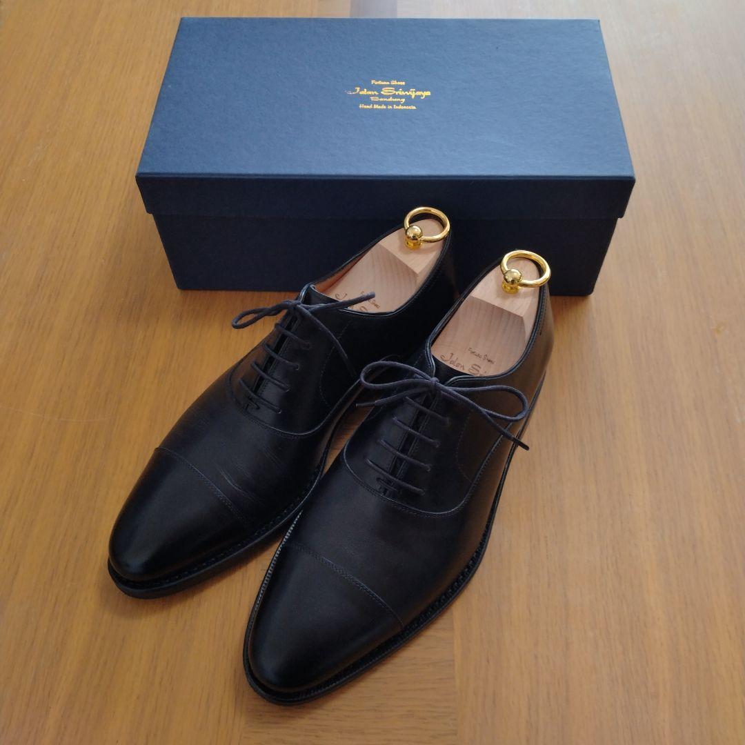 ★極美品★JalanSriwijaya ジャランスリワヤ 98321 8 1/2 楽天市場】JALAN SRIWIJAYA ジャランスリウァヤ ストレートチップ