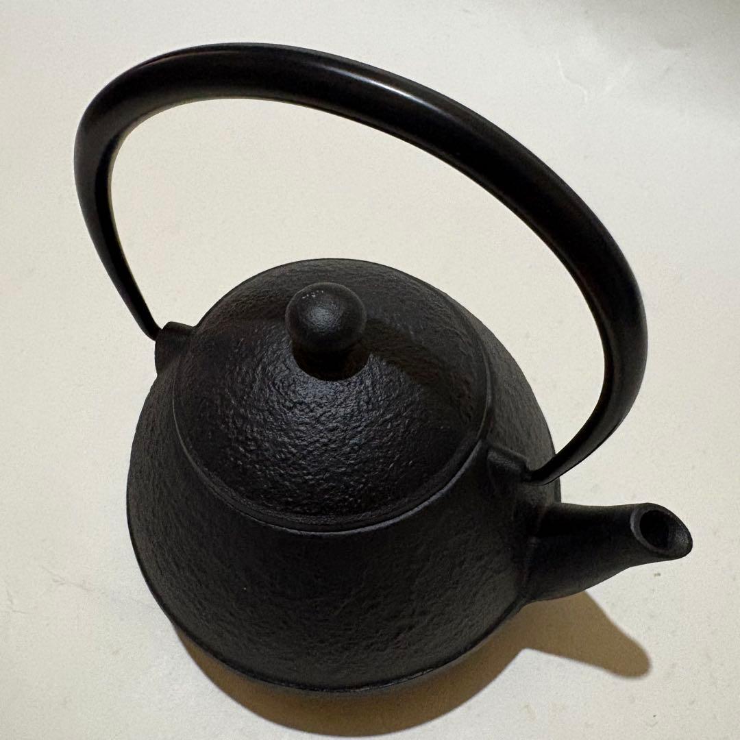 [未使用] oigen 及源 鉄瓶 たまご形 0.55L 盛栄堂 南部鉄器