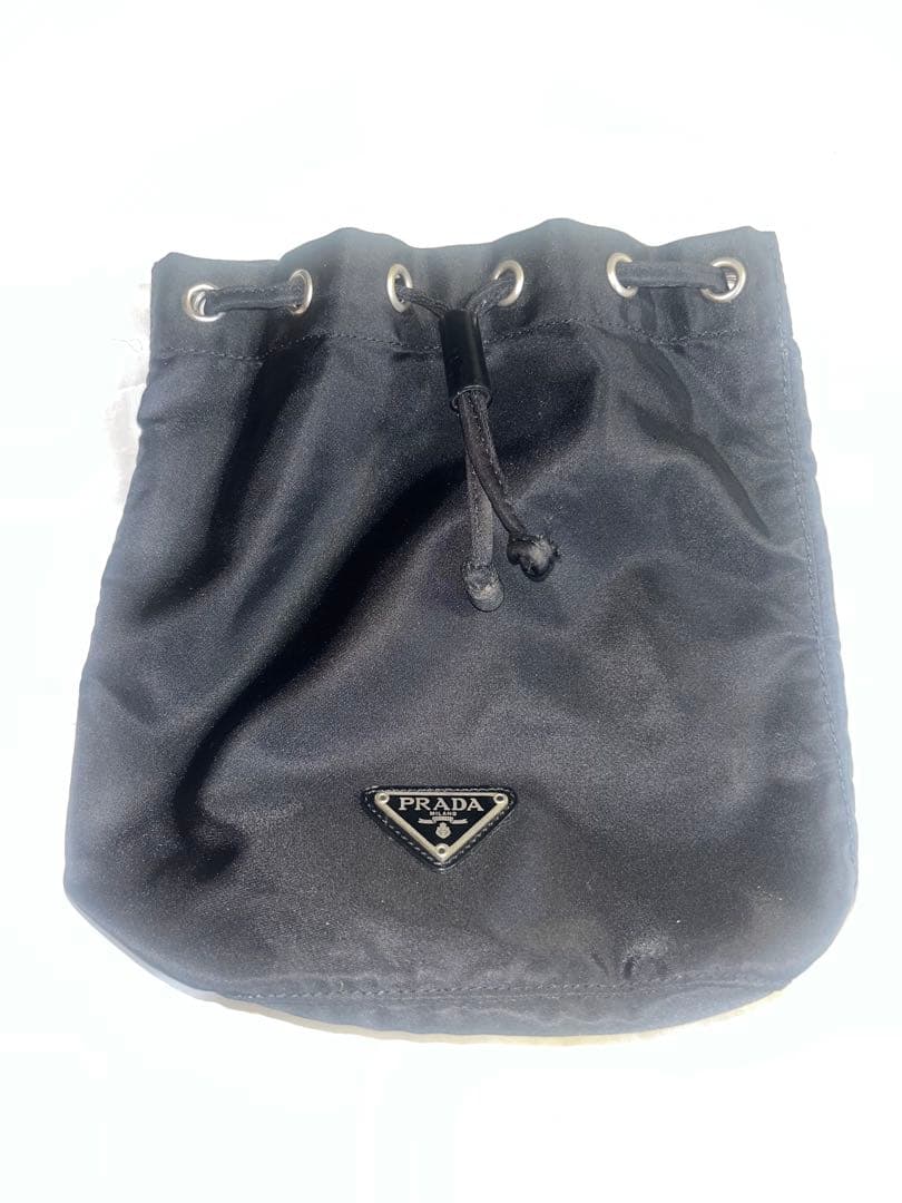 PRADA 黒 ナイロン巾着 ノベルティ - メルカリ