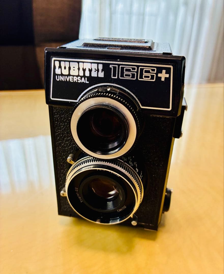 ❤️レア商品 LOMOGRAPHY LUBITEL 166+ 二眼レフカメラ - メルカリ