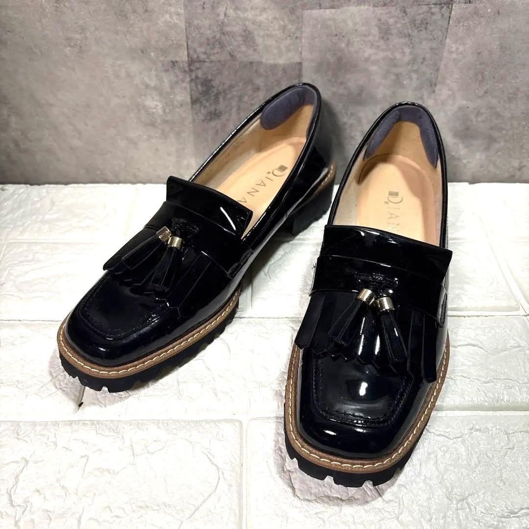 美品✨ダイアナ エナメルタッセルローファー トラックソール キルト