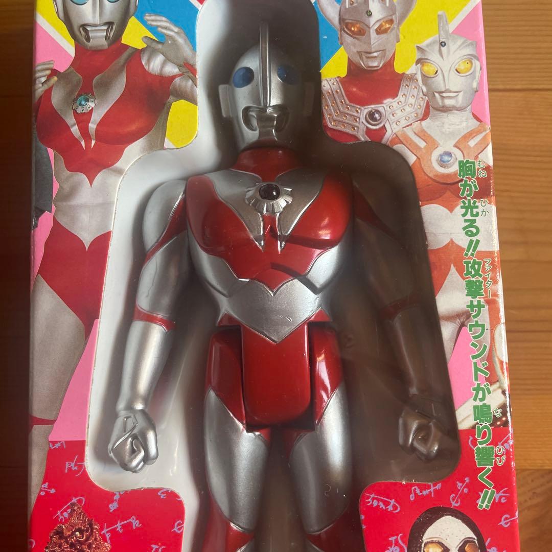 2 ウルトラマンパワード 攻撃サウンド付き 1995年製 - メルカリ