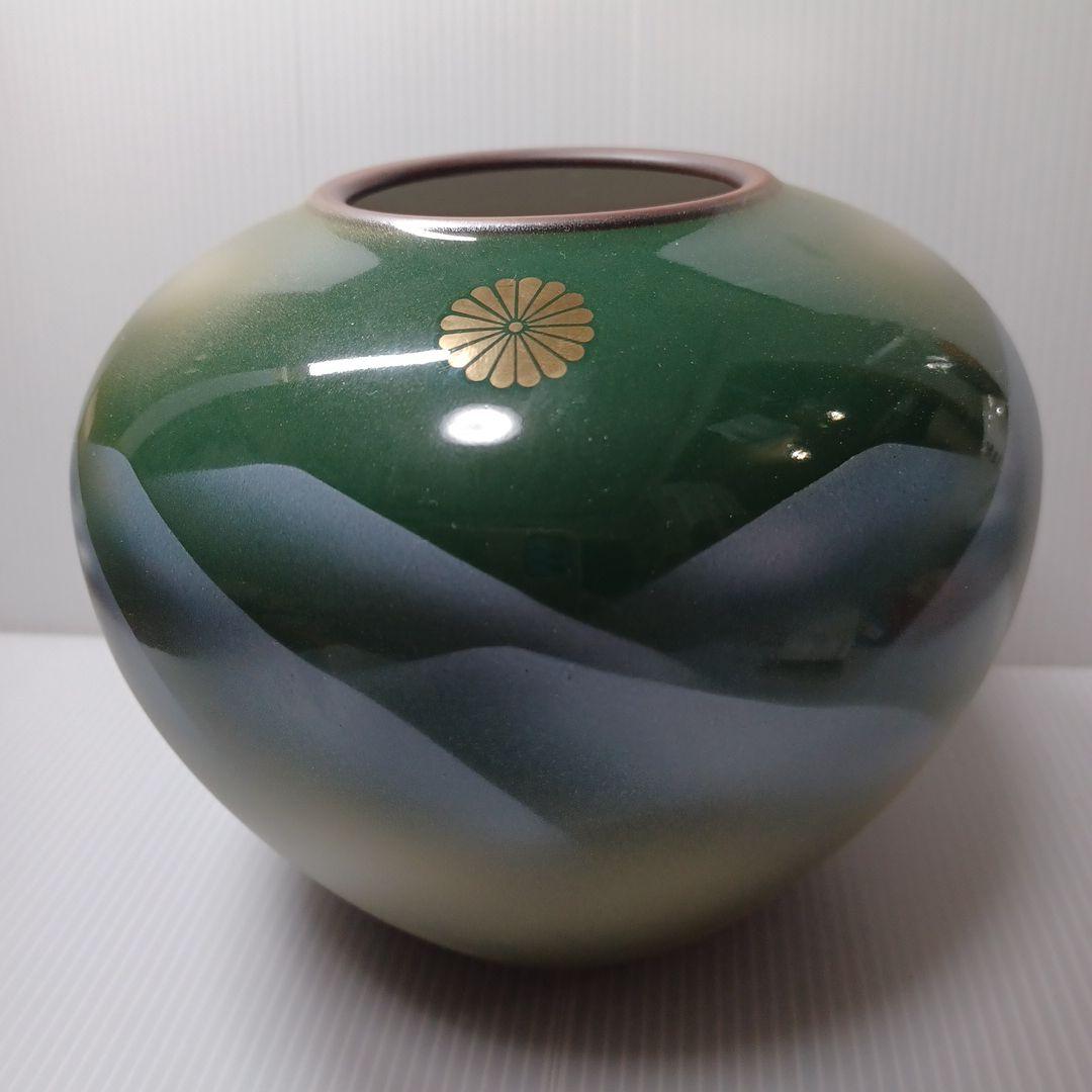 九谷焼 陶器製 壺 花瓶 緑と青のグラデーション 菊の御紋入り - メルカリ