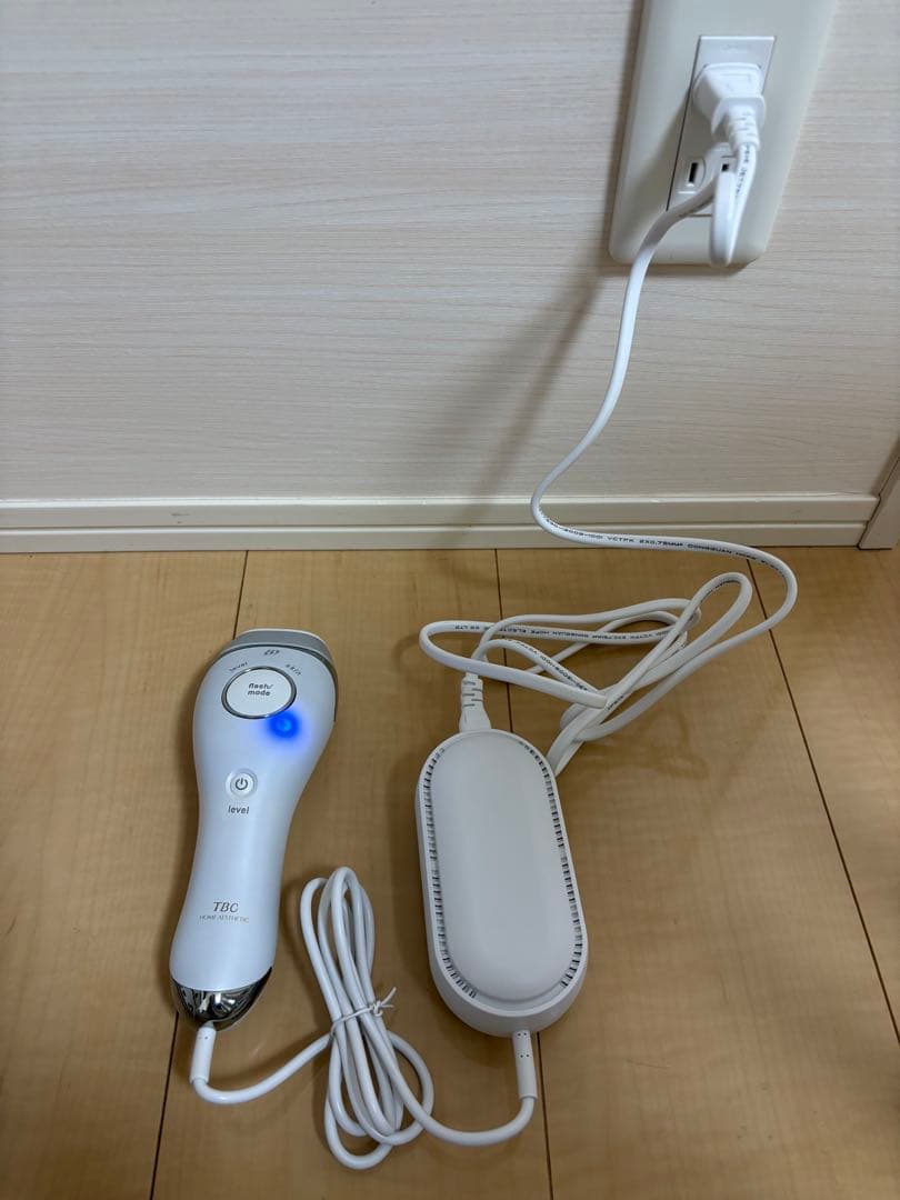 TBC HIKARI BEAUTY 3PRO 脱毛器 クーリングパック黄ばみあり - メルカリ