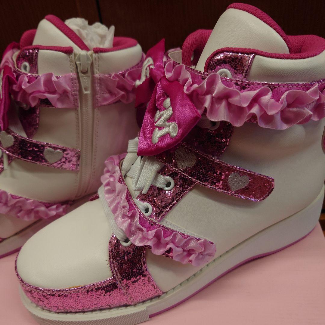 アースマジック ピンク リボン付き ハイカットスニーカー新品 23センチ