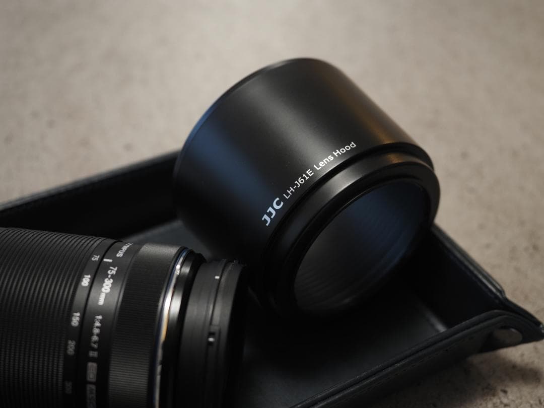 美品 オリンパス 75-300mm F4.8-6.7 II