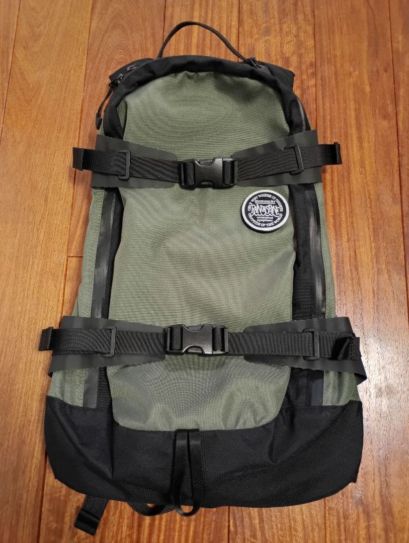 美品 RAIN or SHINE レインオアシャイン　バックパック13L 楽天市場】レイン オワ シャイン リュック Rain or Shine SC PACK 13L