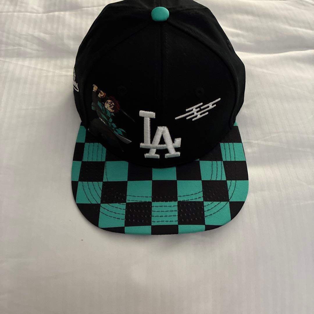 新品】鬼滅の刃 ドジャース コラボキャップ - メルカリ