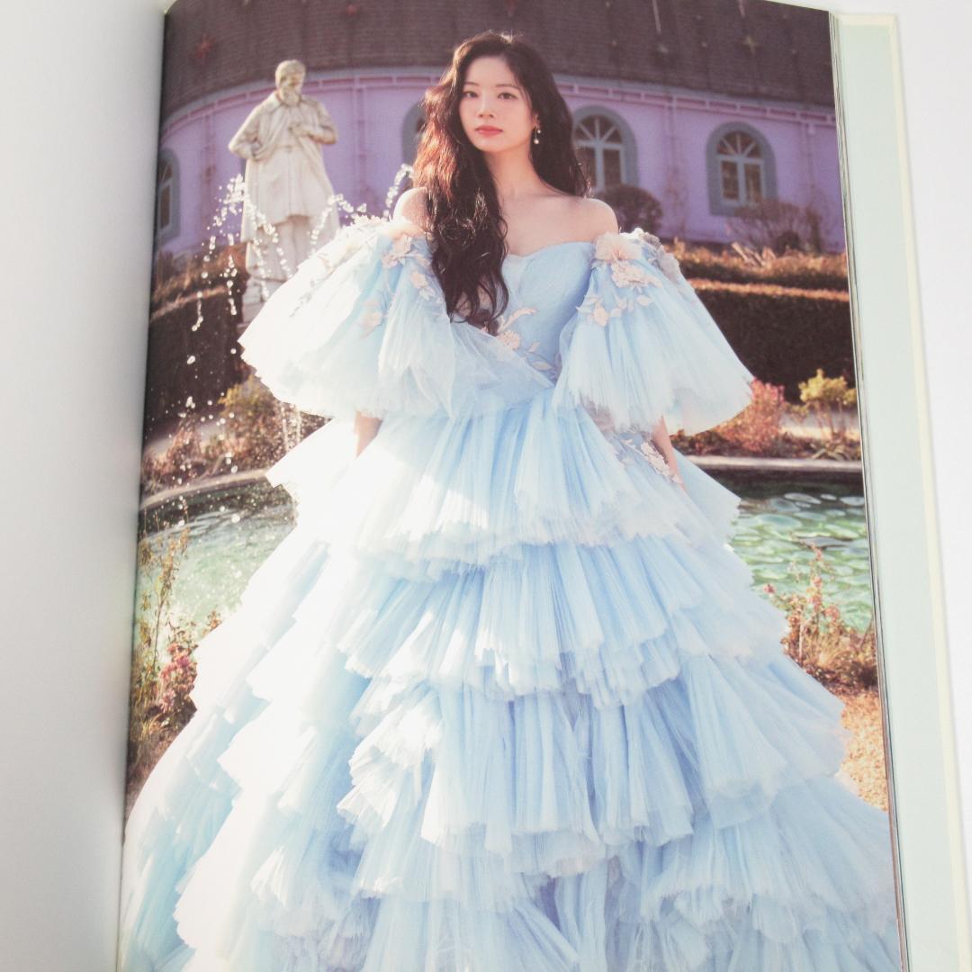 TWICE ダヒョン「Yes, I am Dahyun.」1st ソロ写真集 - メルカリ