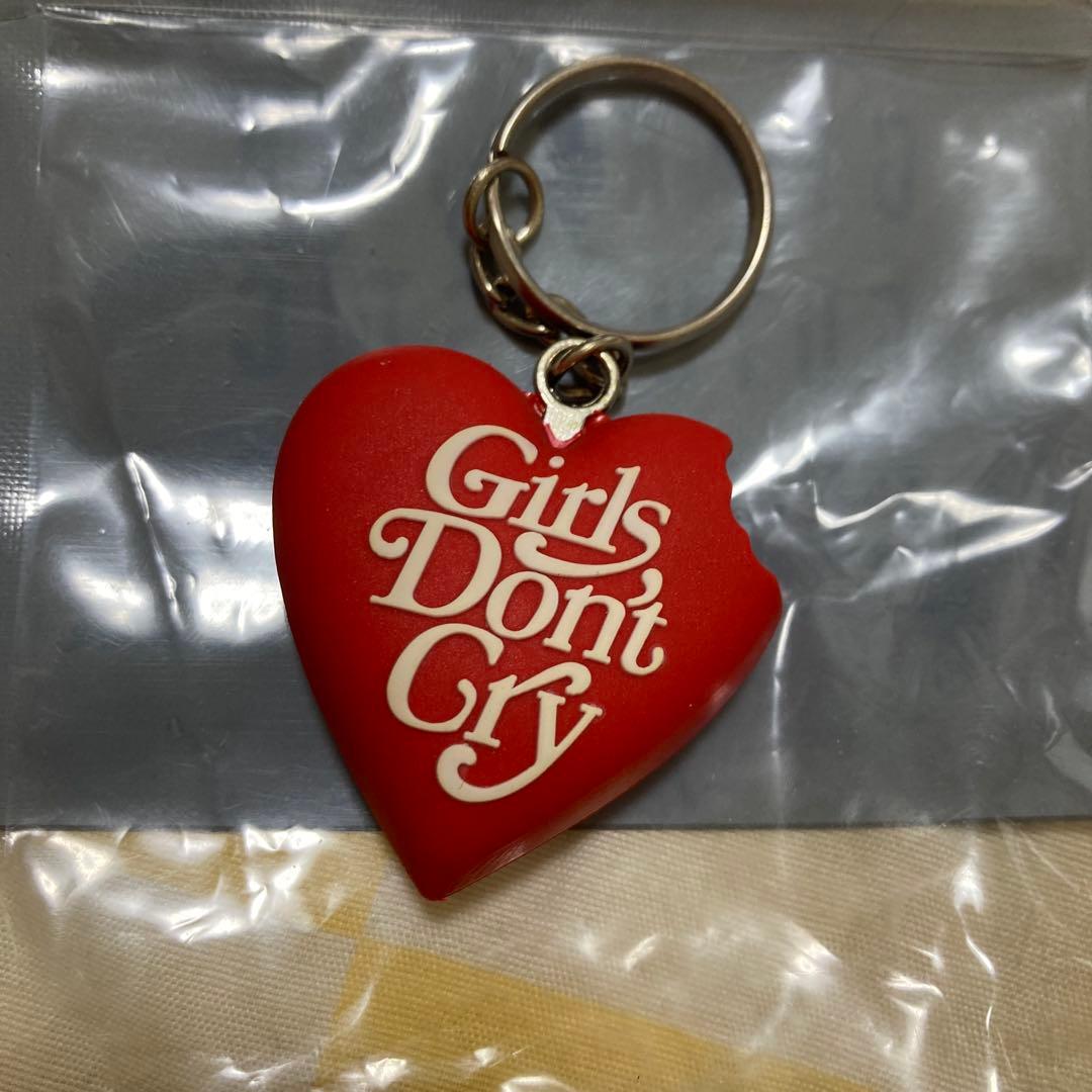 Human made girlsdon't cry キーホルダー - メルカリ