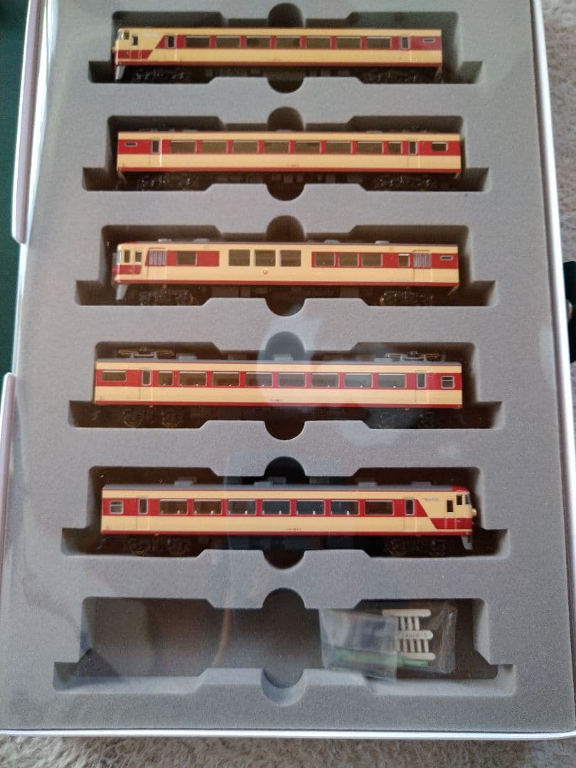 kato 10-456 157系　お召電車 N) 10-456 国鉄157系 直流特急形電車「お召し電車」5両セット | カトー