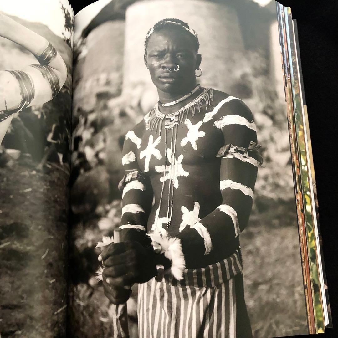 レニ・リーフェンシュタール 写真集「Africa アフリカ」2005年 - メルカリ