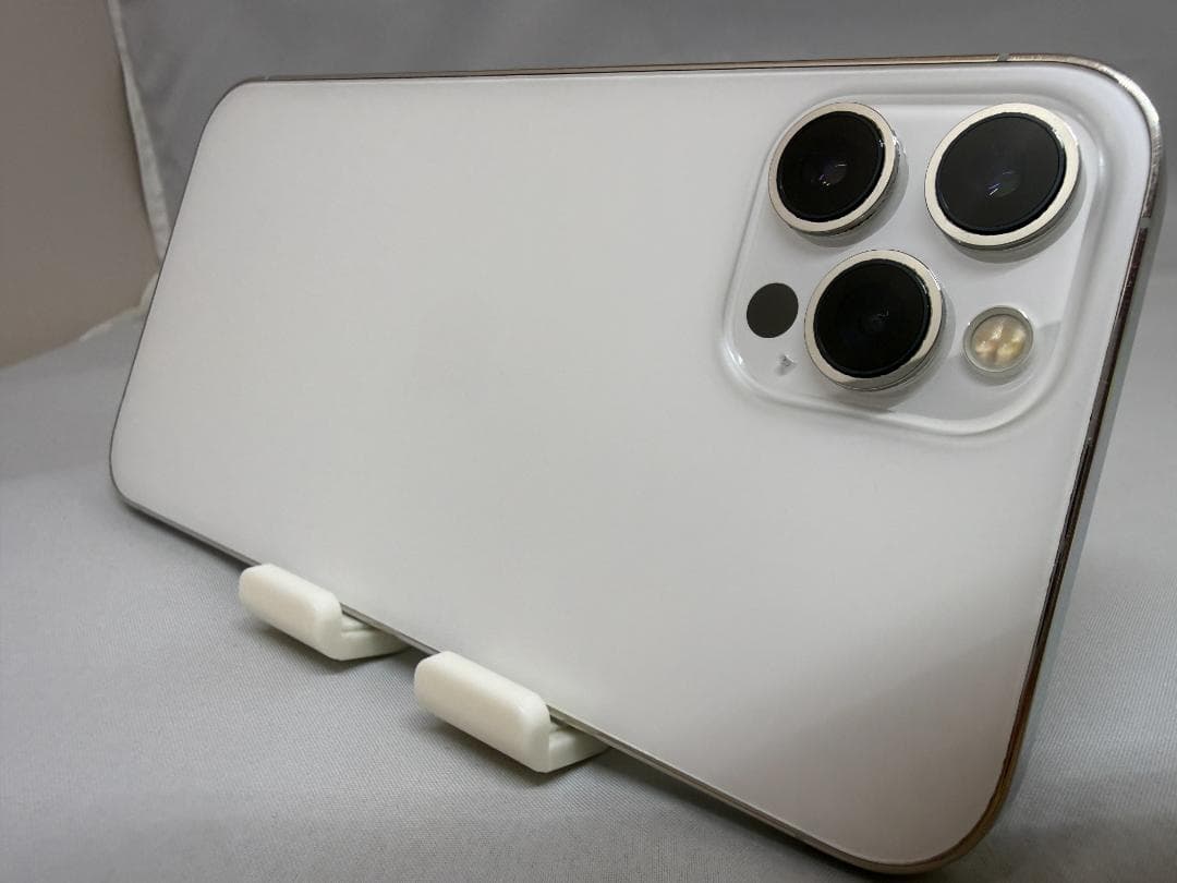 iPhone 12 Pro Max 256GB ホワイト SIMフリー 美品 - メルカリ