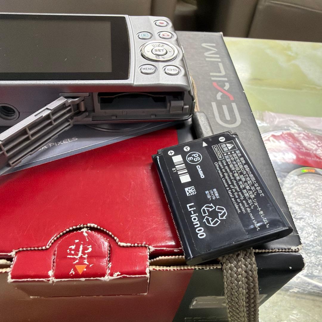 カシオ EXILIM デジカメ EX-Z270 GY グレー 箱付き - メルカリ