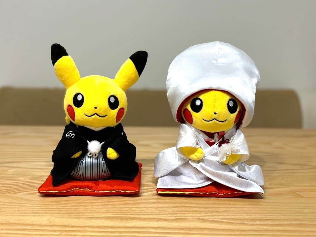 ピカチュウ 和婚 セット 白無垢&紋付袴 ぬいぐるみ メスのすがた&オス