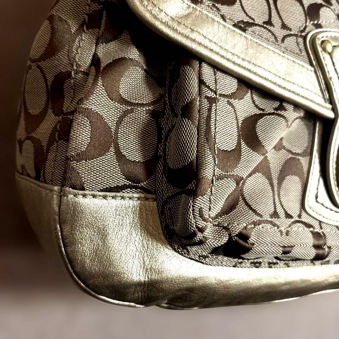 コーチ レガシーシグネチャーターンロック y2kショルダー ゴールド