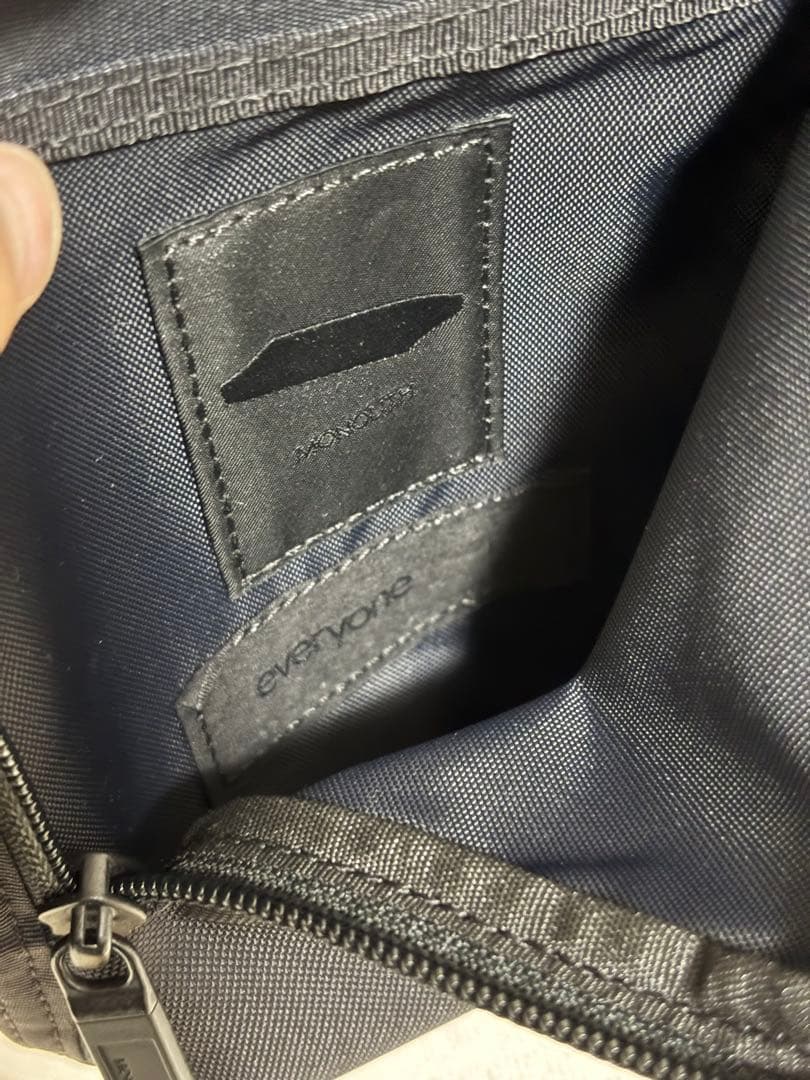 everyone PAPERBACK POUCH STANDARD EO - メルカリ