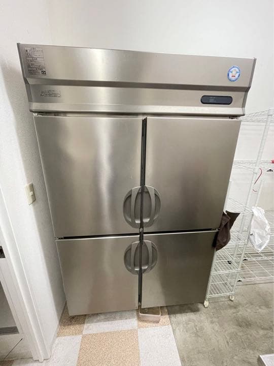 フクシマ冷蔵庫縦型センターフリータイプURN-120RM6-F