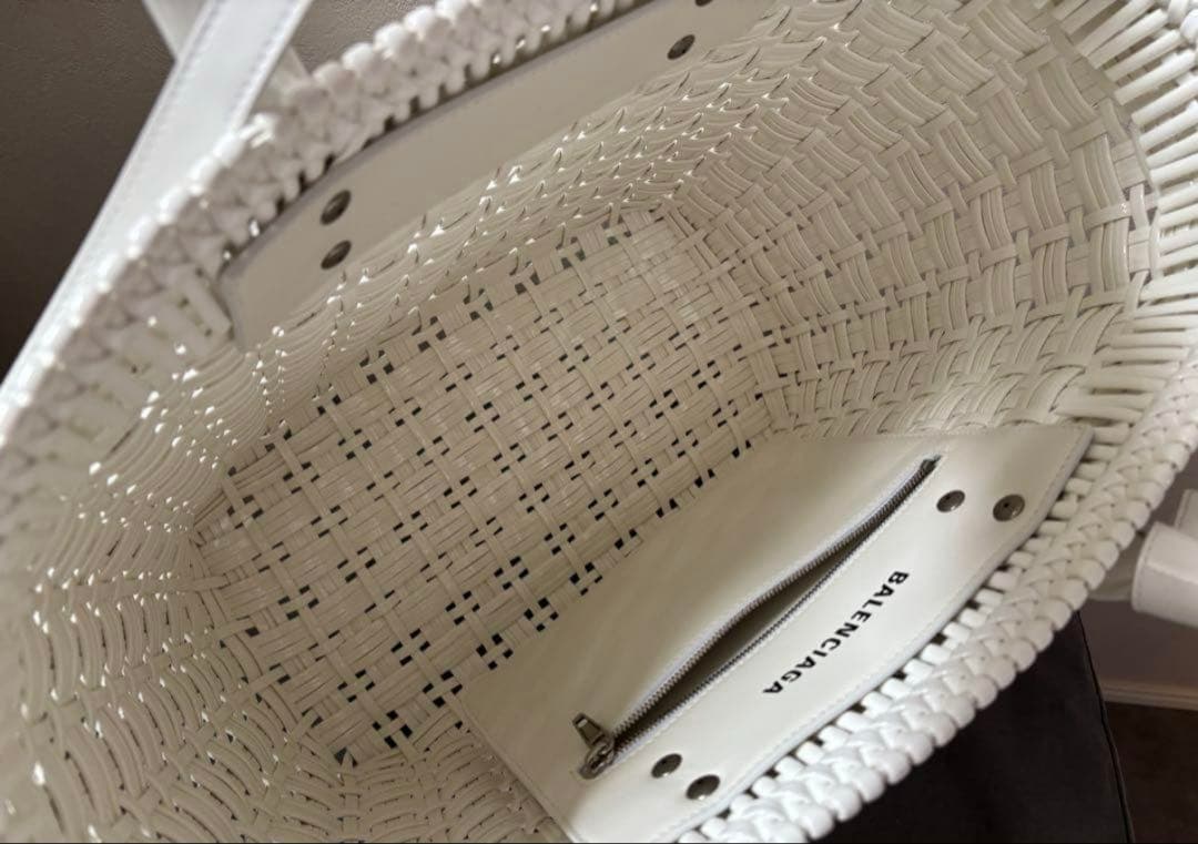 BALENCIAGA ビストロ S カゴバッグ ホワイト - メルカリ