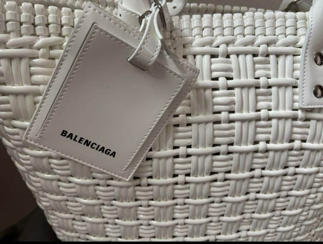 BALENCIAGA ビストロ S カゴバッグ ホワイト - メルカリ