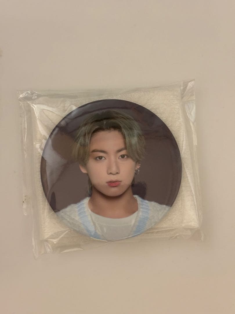 BTS ジョングク 缶バッジ - メルカリ