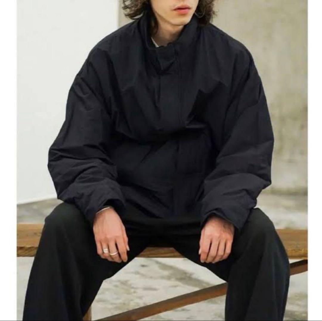 COMOLIコモリナイロンショートジャケット - メルカリ