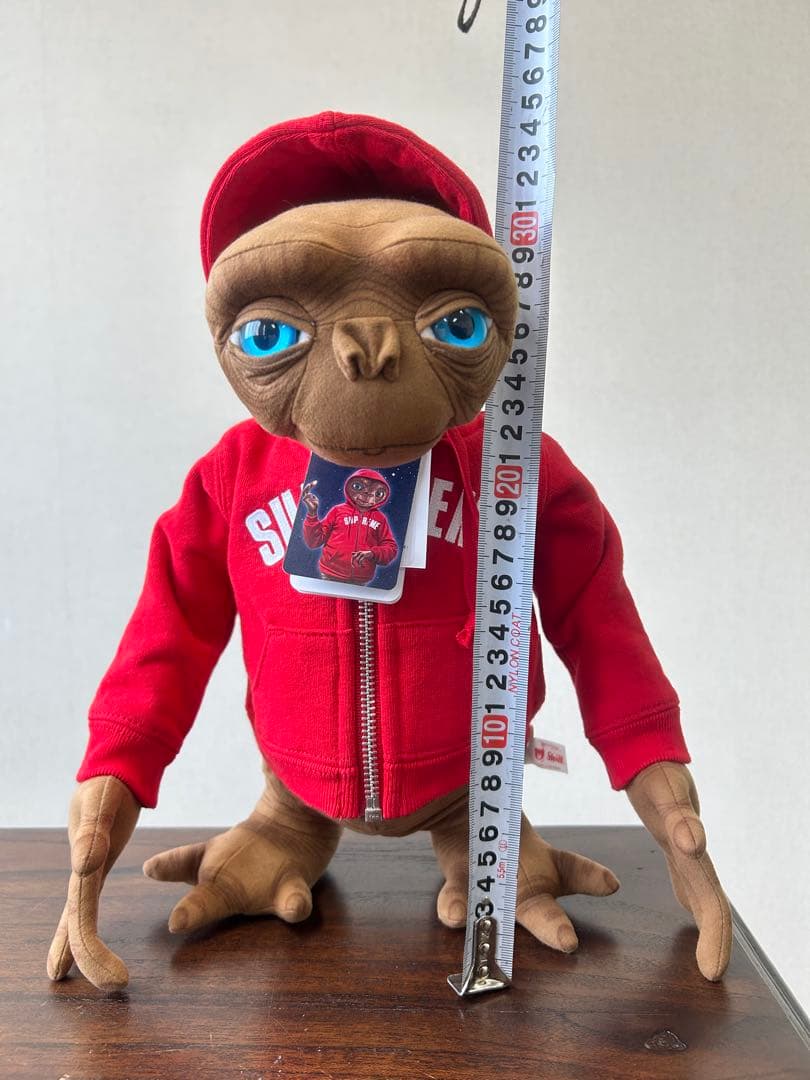 Steiff E.T. Supremeパーカーぬいぐるみ - メルカリ