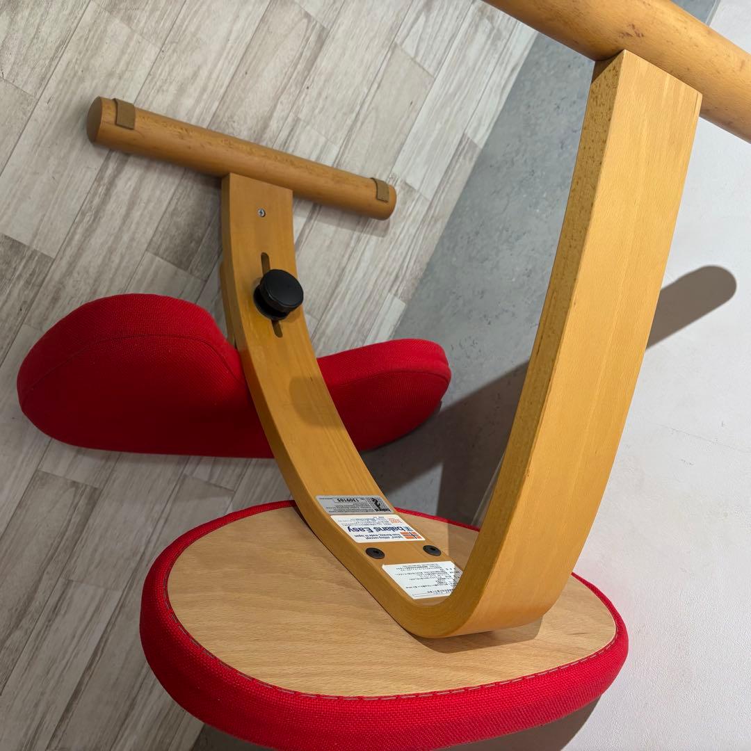 バランスイージー Sakomato 姿勢矯正 椅子 赤