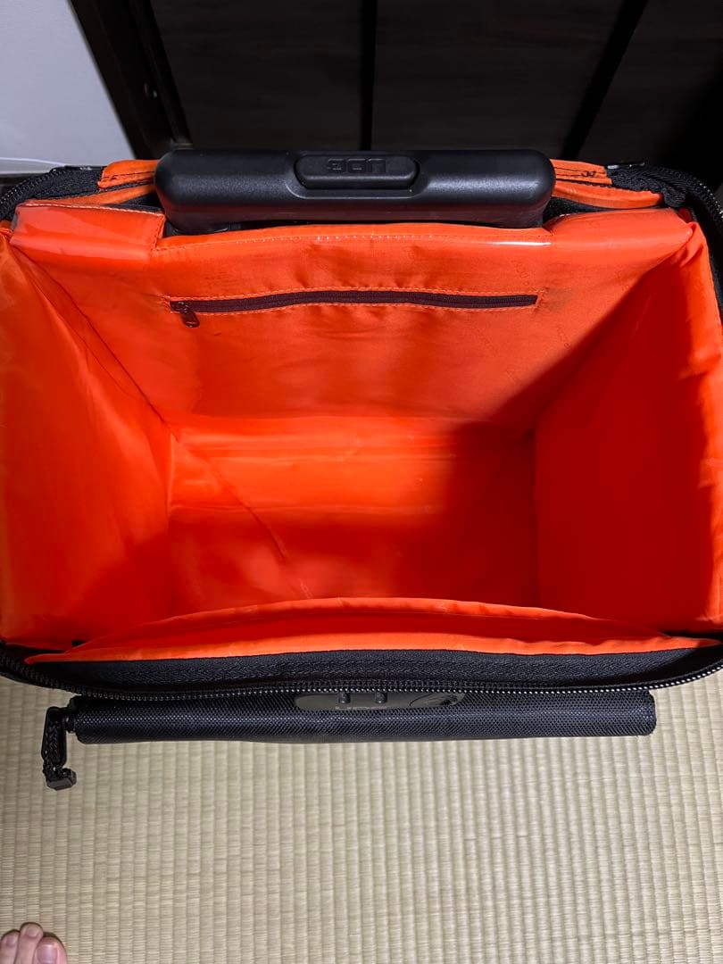 UDGレコードバッグ UltimateSlingBagTrolleyDeLuxe - メルカリ