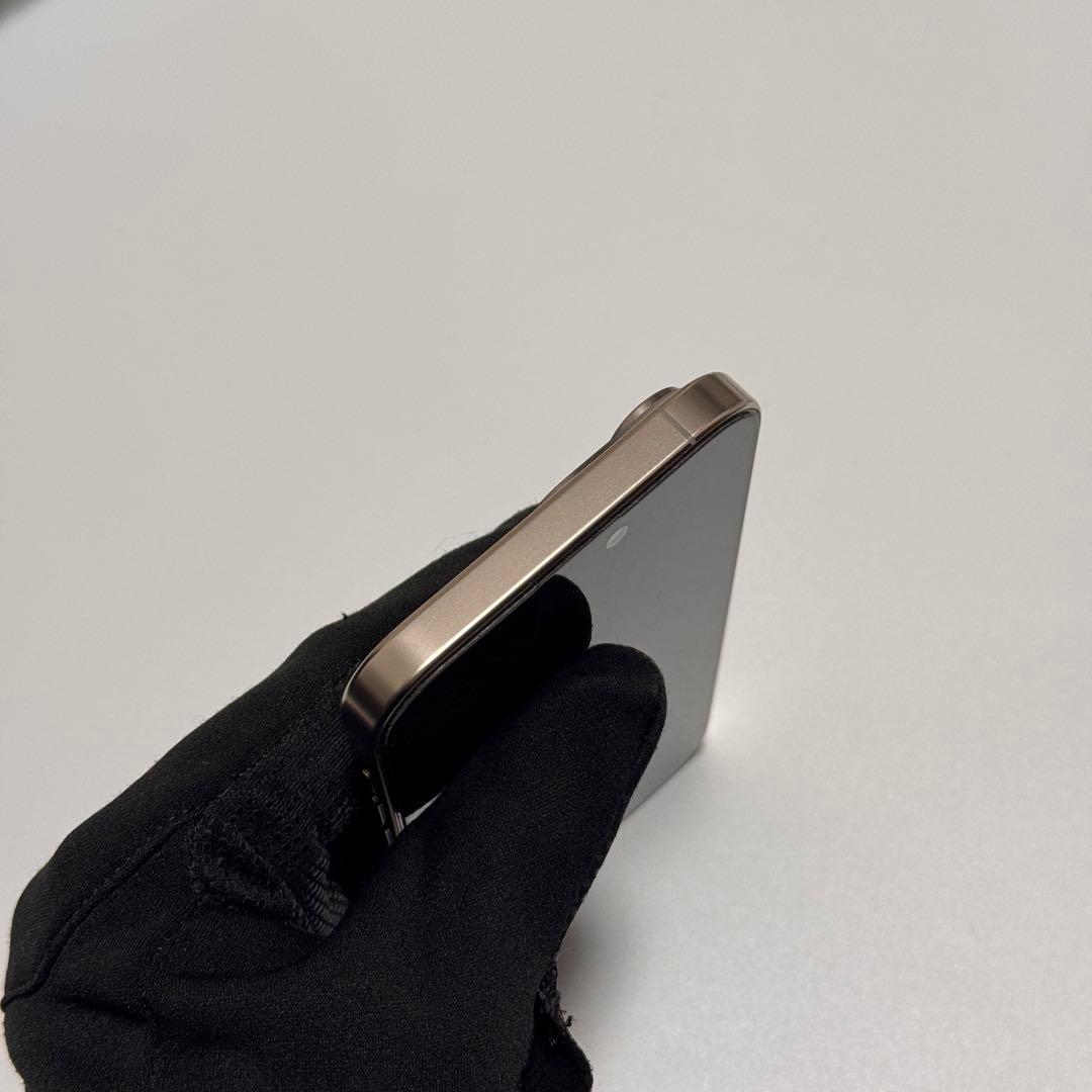 《画面割れ》iPhone 16 pro max ナチュラルチタニウム 本体