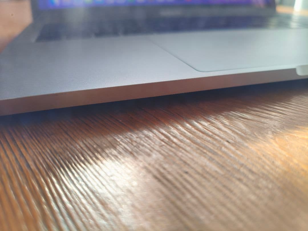 MacBook Pro A1706 TouchBar13