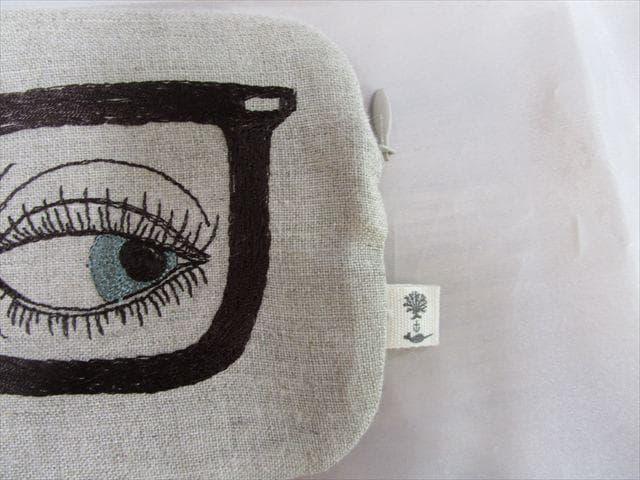 コーラル＆タスク「メガネと目の刺繍」ポーチ（リネン裏地・天ジッパー