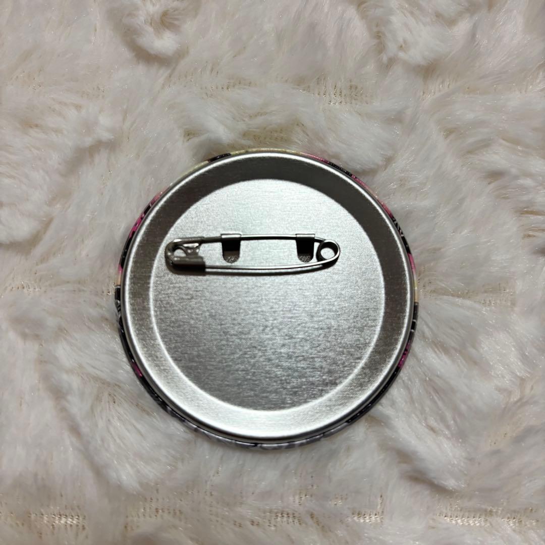 シクフォニ みこと 缶バッチ 第14弾 オシカツ？ - メルカリ