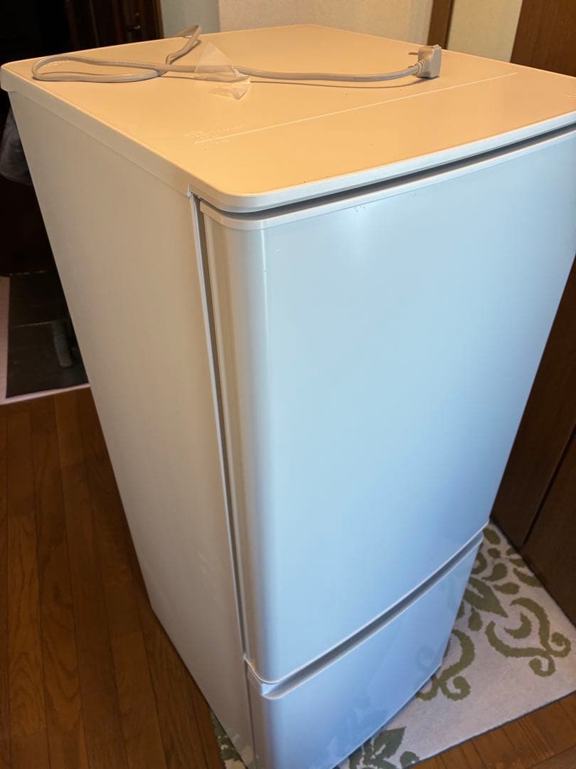 三菱ノンフロン冷凍冷蔵庫　146L 美品 三菱（MITSUBISHI） Pシリーズ 冷蔵庫 146L MR-P15M(W) 右開き 片開き