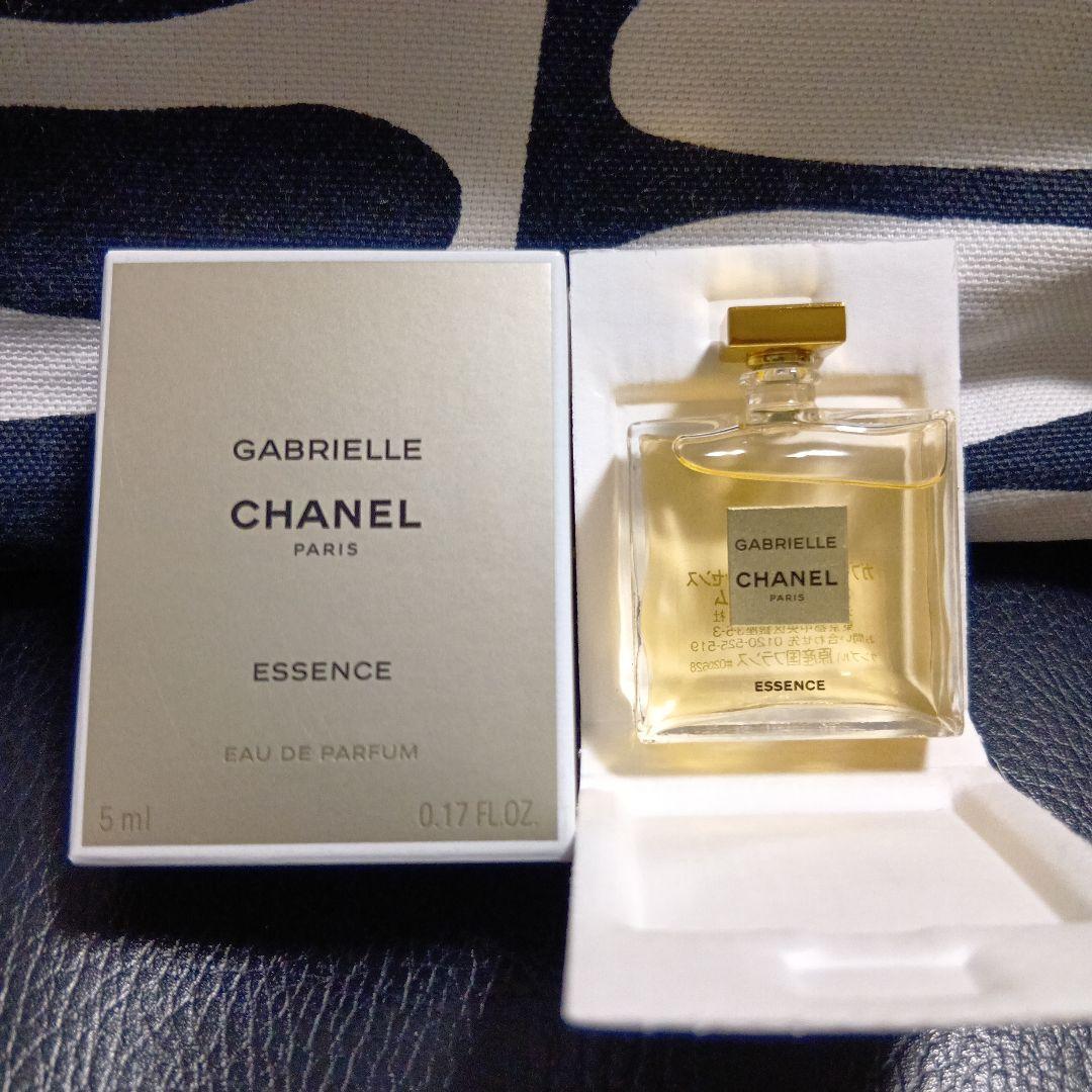 まる様専用】GABRIELLE CHANEL ESSENCE 5ml - メルカリ