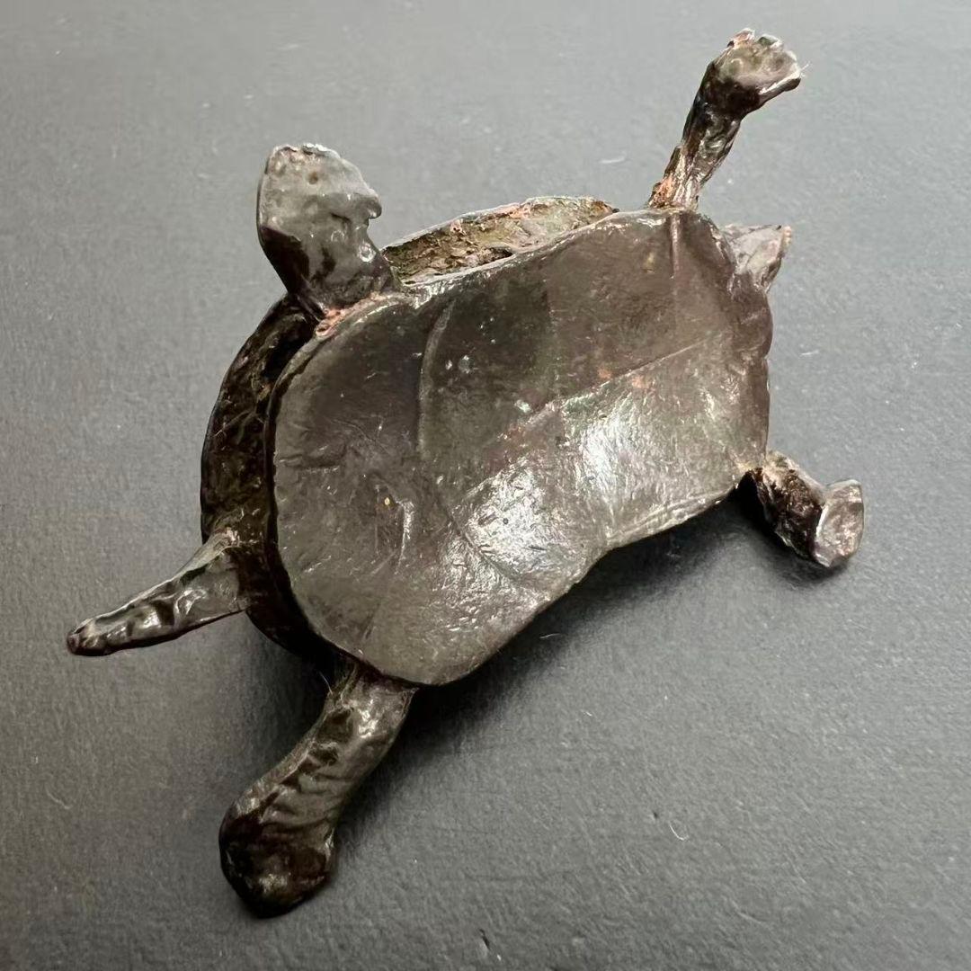 亀 置物 純銅製 古銅 細工 銅亀 文鎮 亀 工芸品 縁起物 風水 - メルカリ
