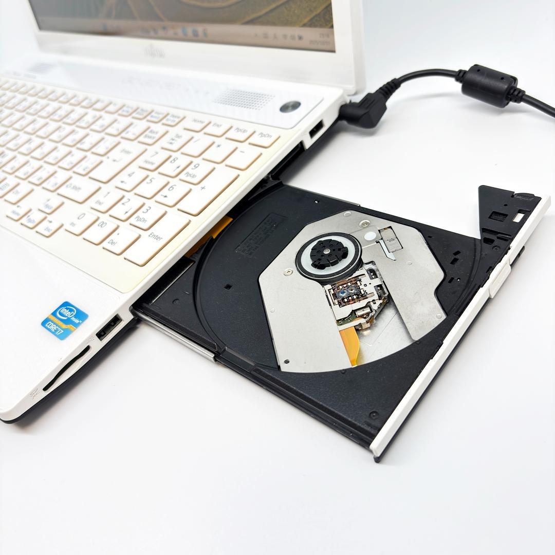 富士通 ノートパソコン Corei7 SSD メモリ16GB Win11 A35