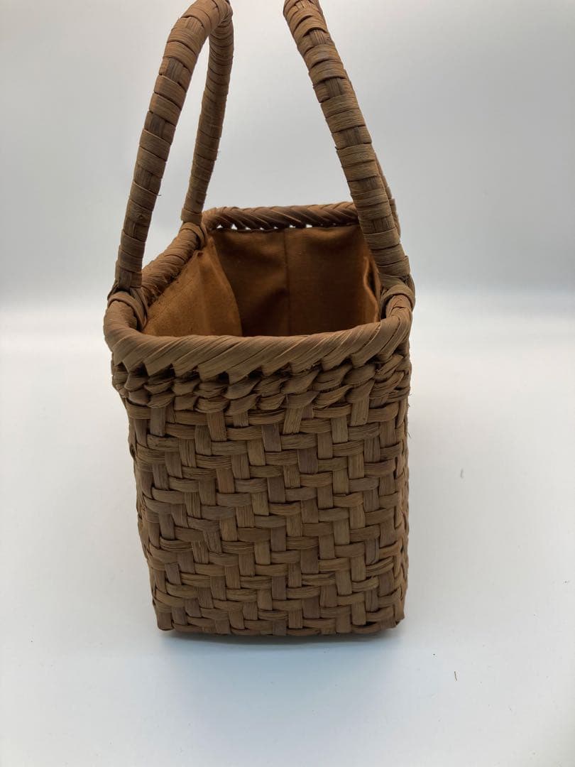 ︎ ︎ 【個数限定】メルカリ特別価格 色育つ1番皮 国産信州山葡萄籠