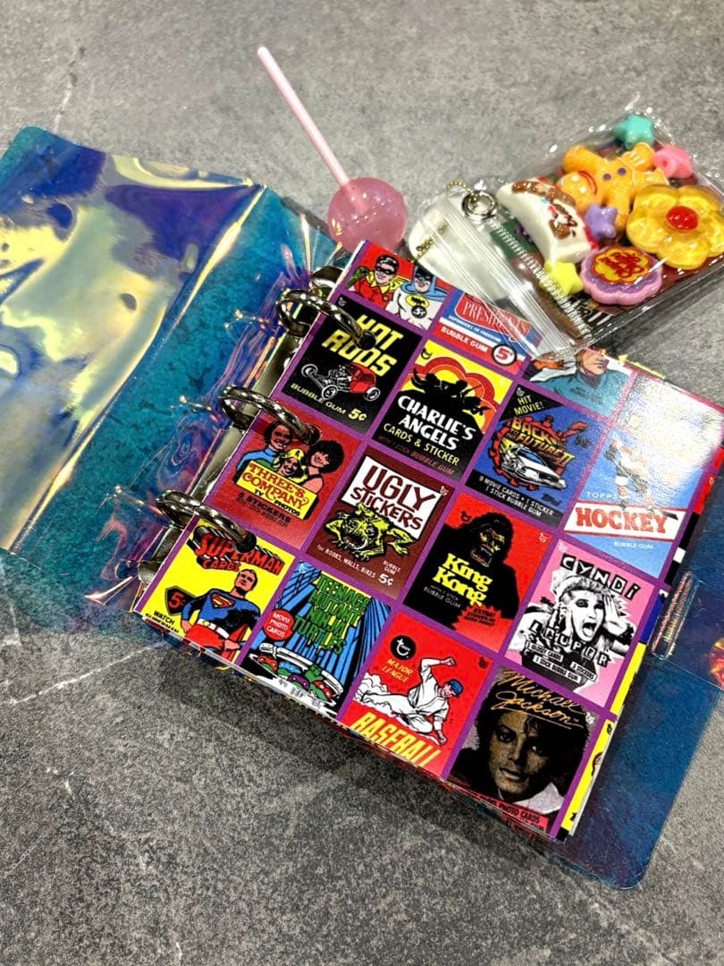 おすそ分けファイル アメキャラシール100枚➕a キーホルダー付き