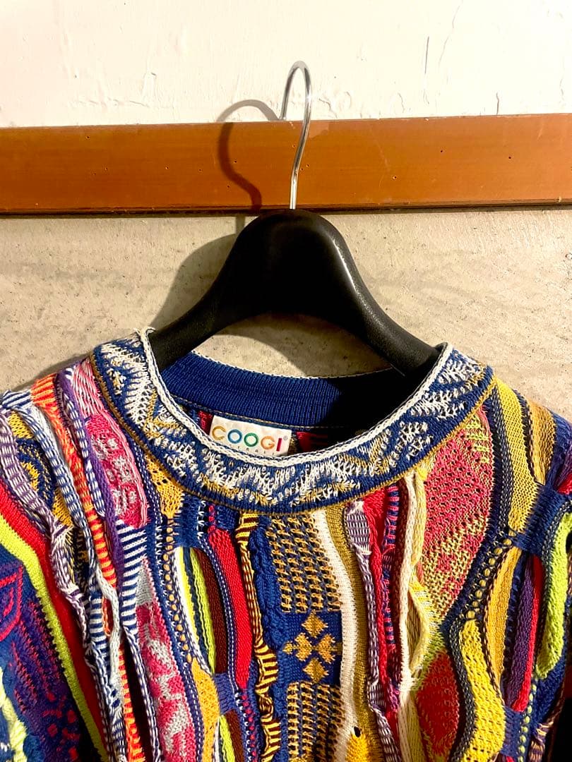 人気色】COOGI カラフル ニットセーター