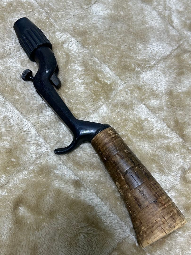 フェザーウェイトチャンピオングリップオールド フェザーウェイト チャンピオングリップ | ランブルフィッシュのブログ