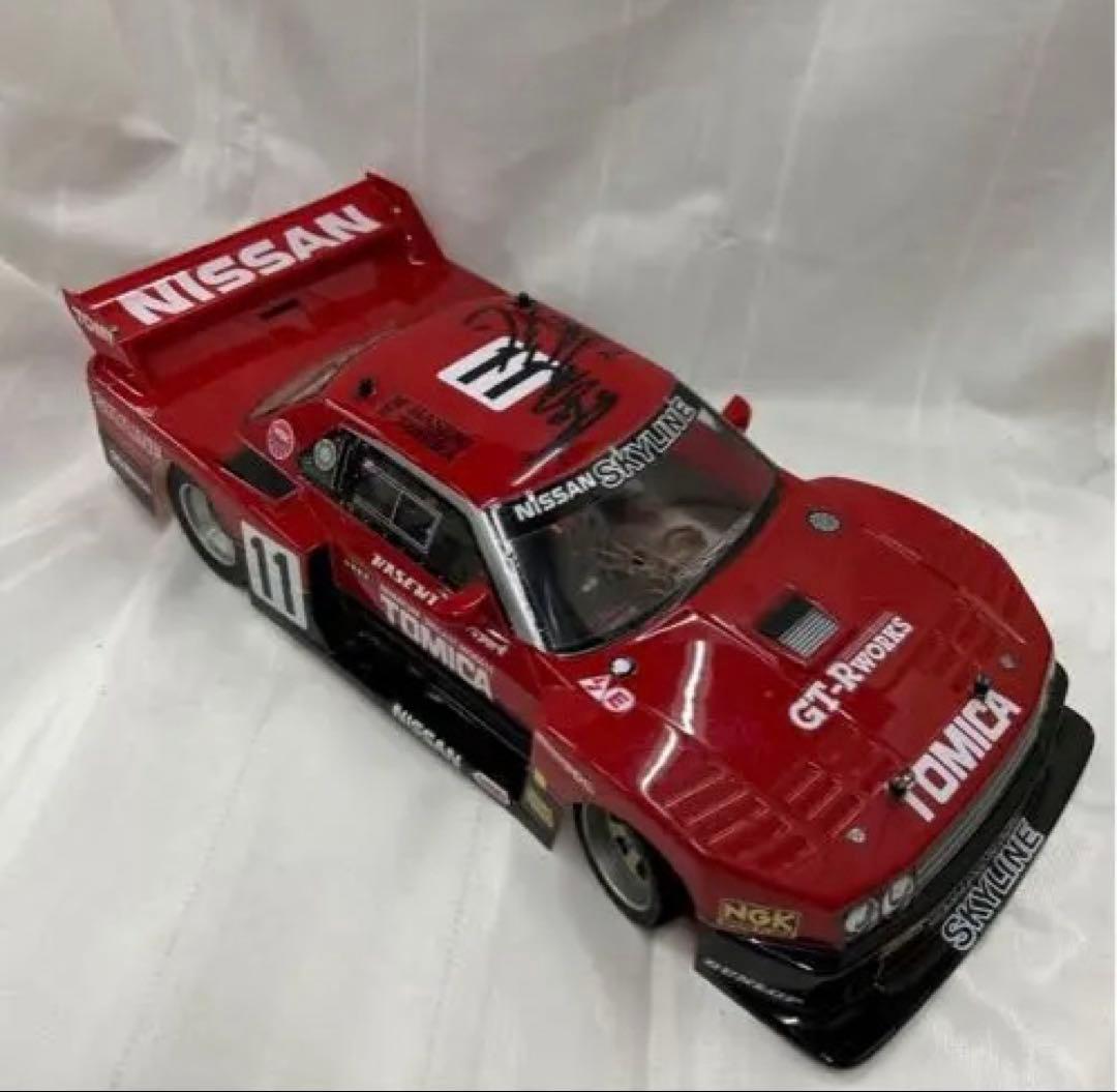 Nissan Skyline サイン入りモデルカー Ignition Model IG3236 1/18 Nissan Skyline 2000 GT-R (KPGC10