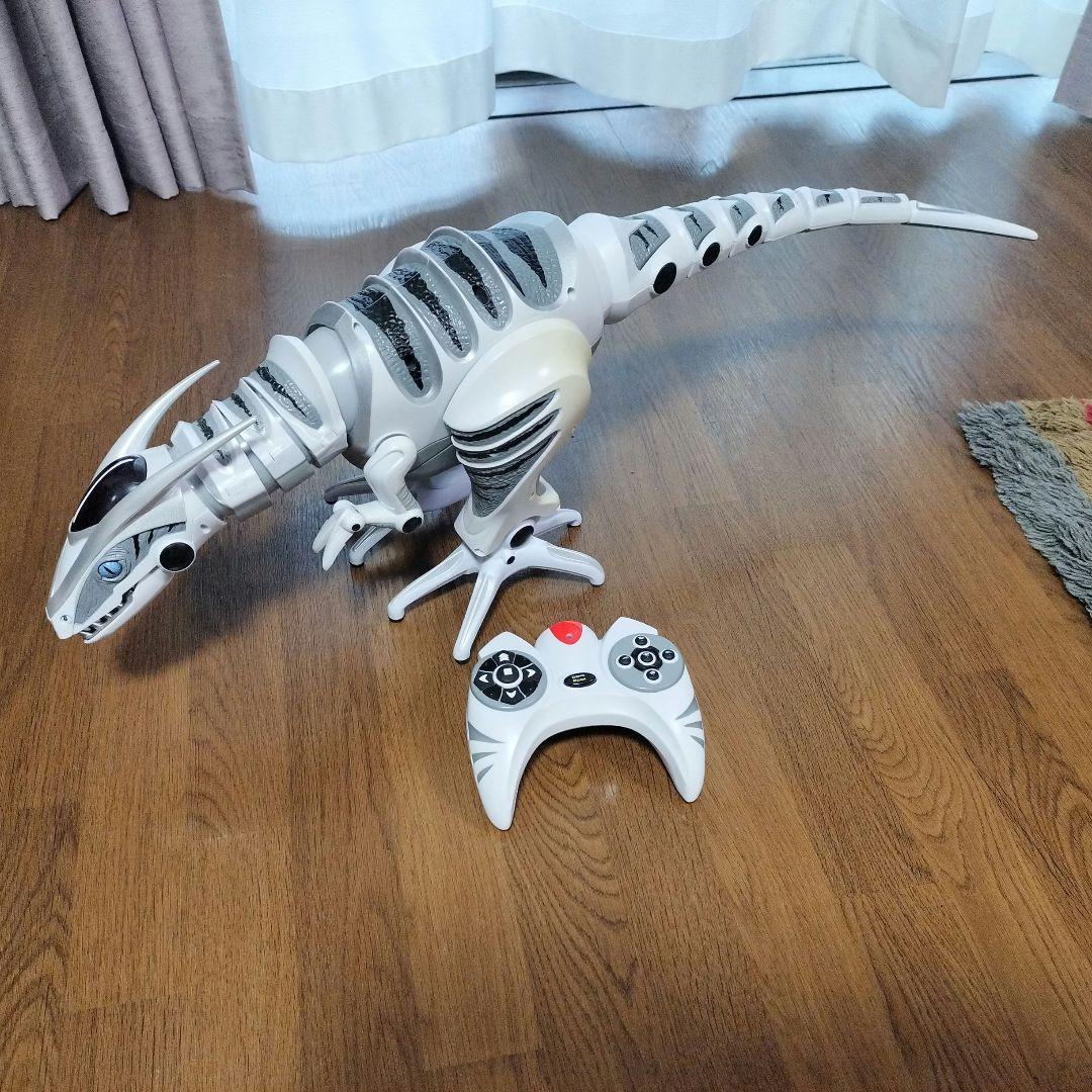 恐竜型ロボット ロボザウルス TR441J ラジコン - メルカリ
